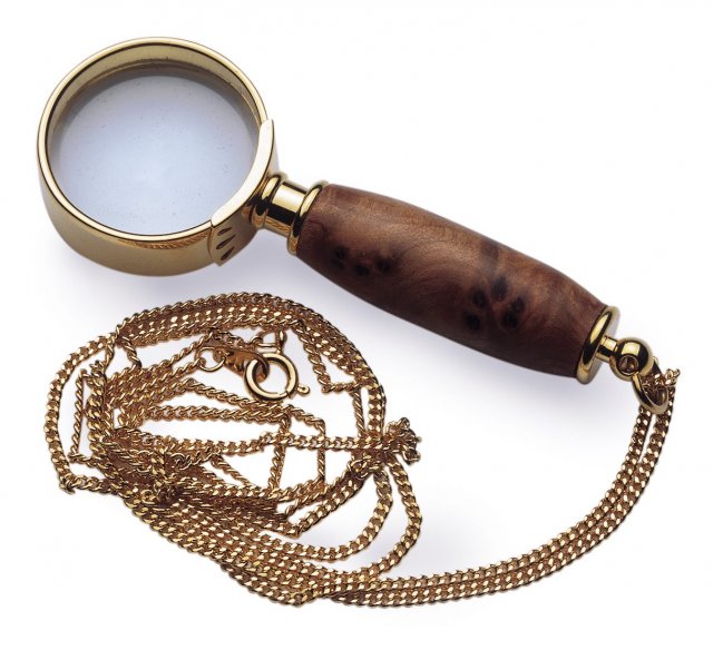 MN01 - Magnifier Necklace